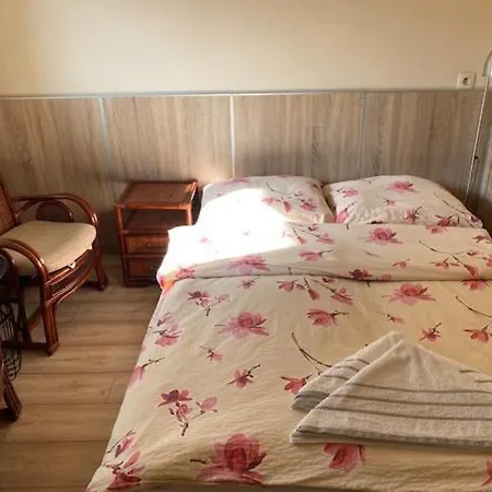 Alespanie Alojamento de Acomodação e Pequeno-almoço Olsztyn (Silesia)